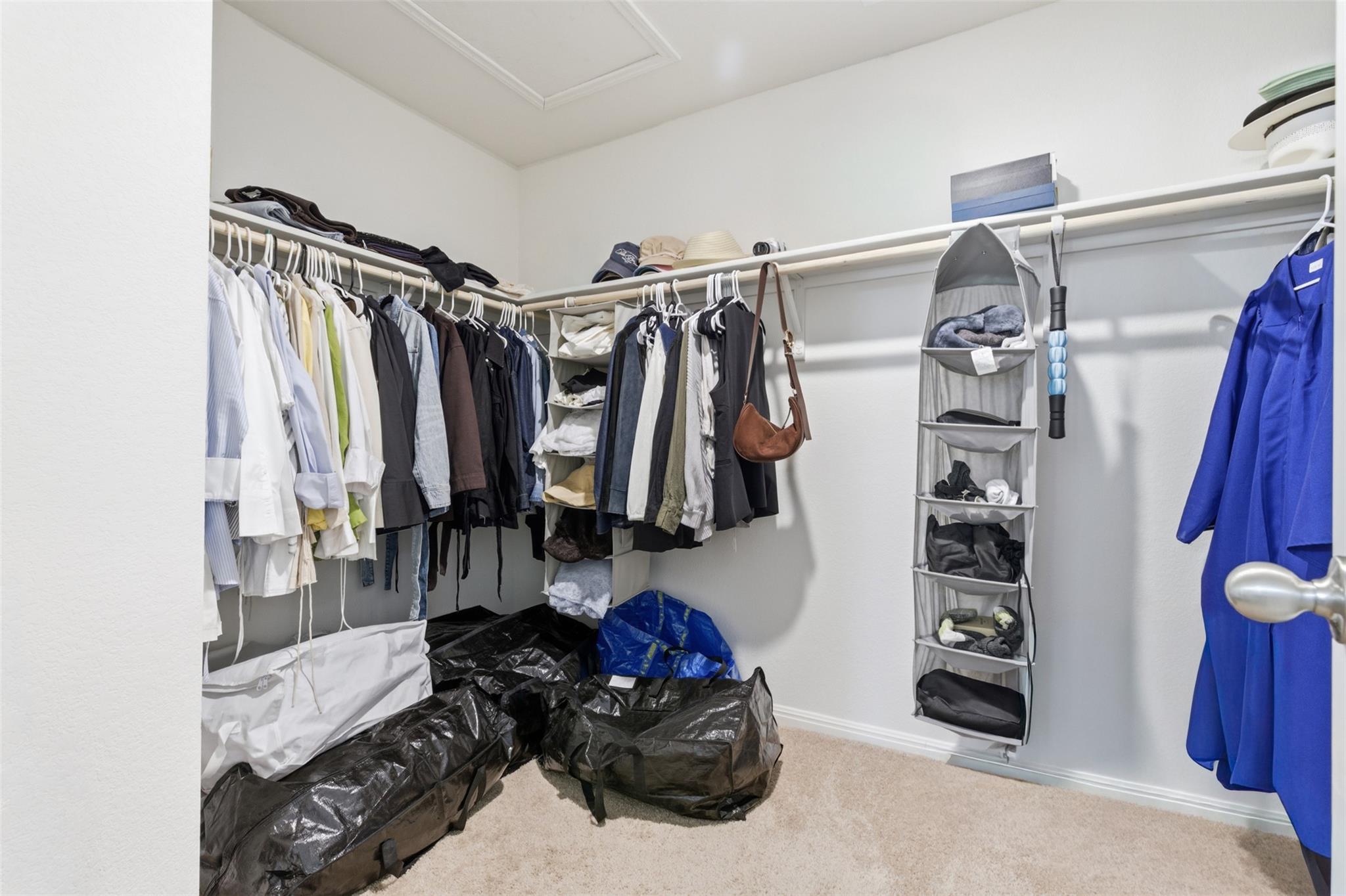 348 Bell Rings Dr, Jarrell, TX 76537