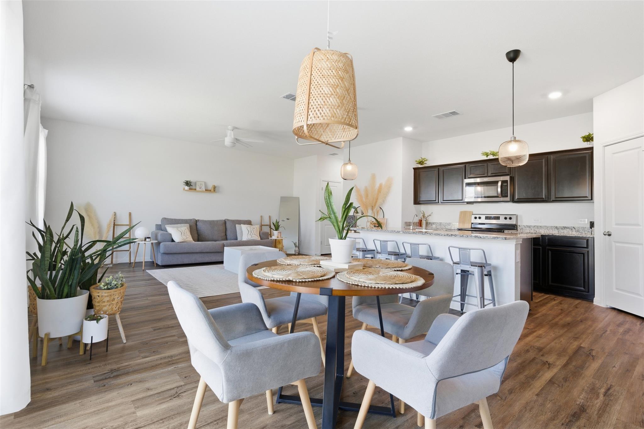 348 Bell Rings Dr, Jarrell, TX 76537