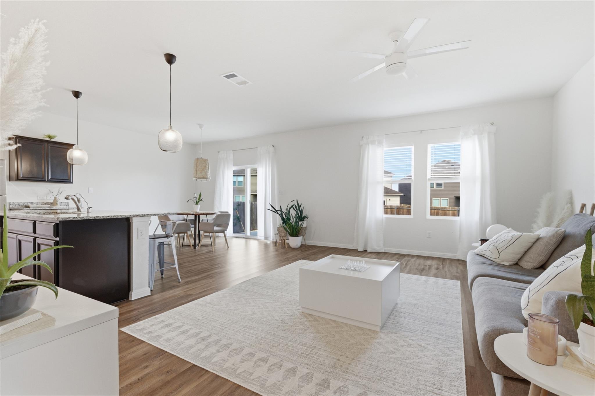 348 Bell Rings Dr, Jarrell, TX 76537