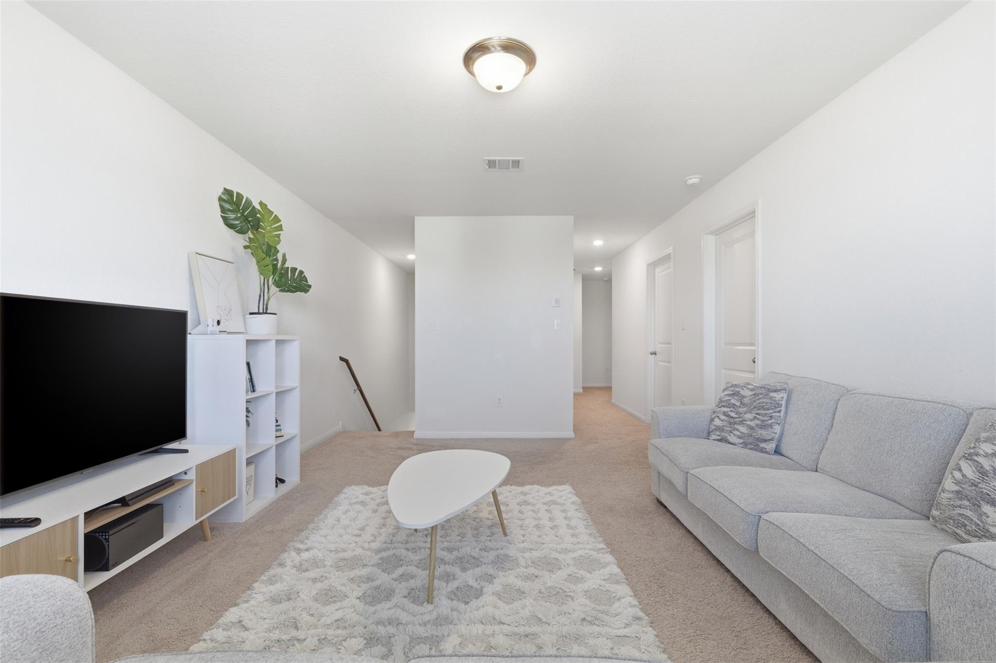 348 Bell Rings Dr, Jarrell, TX 76537