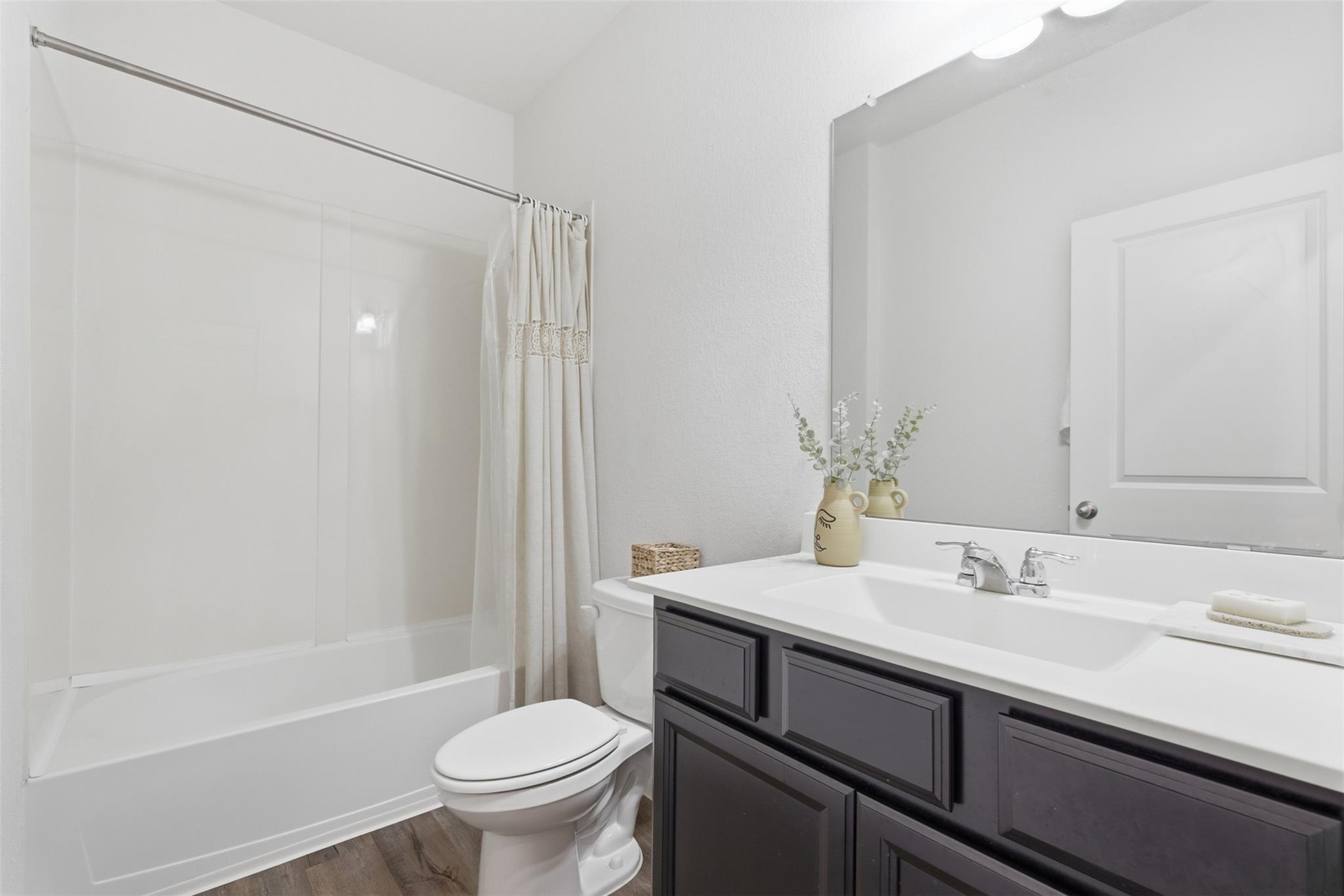 348 Bell Rings Dr, Jarrell, TX 76537