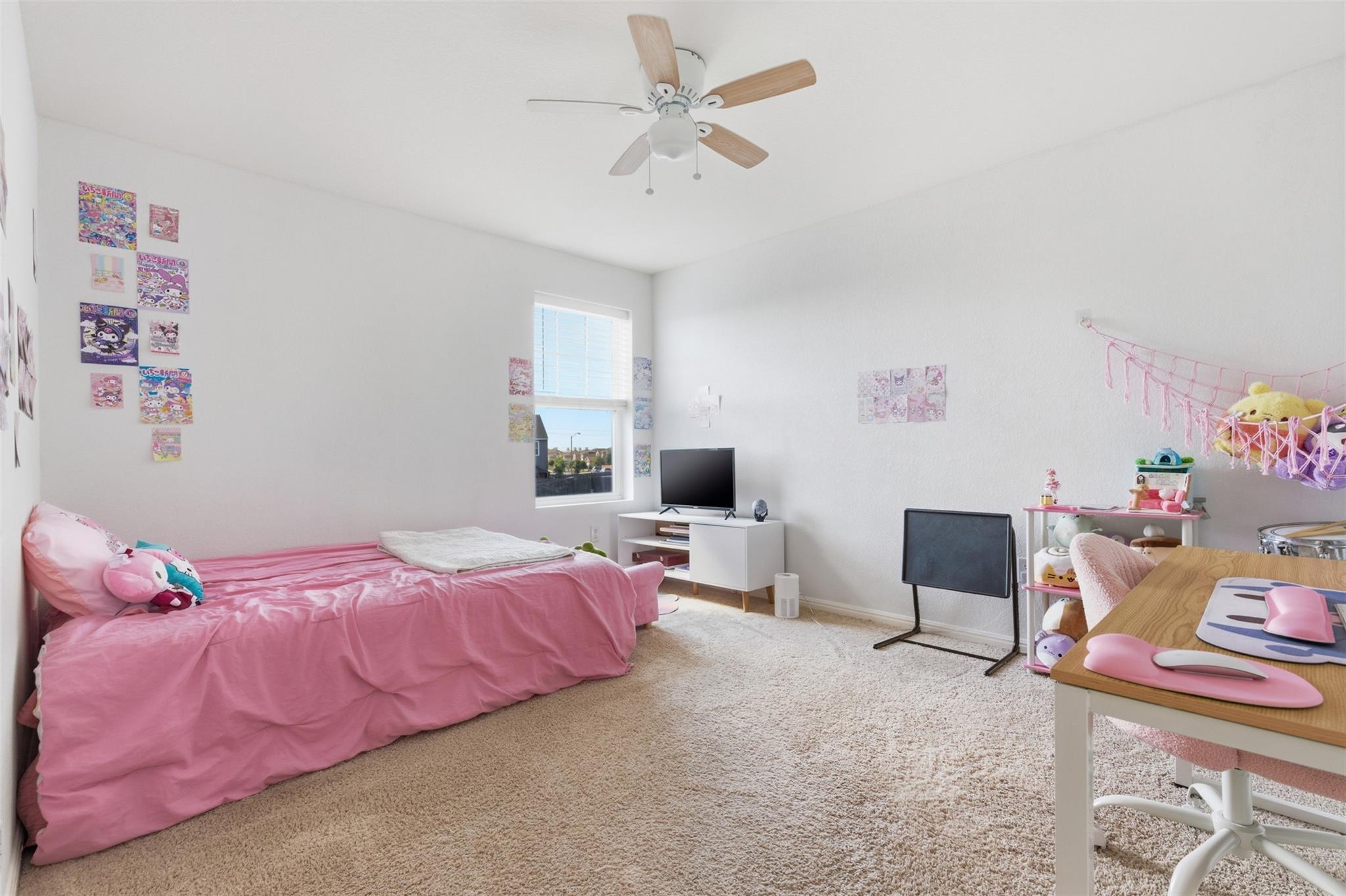 348 Bell Rings Dr, Jarrell, TX 76537