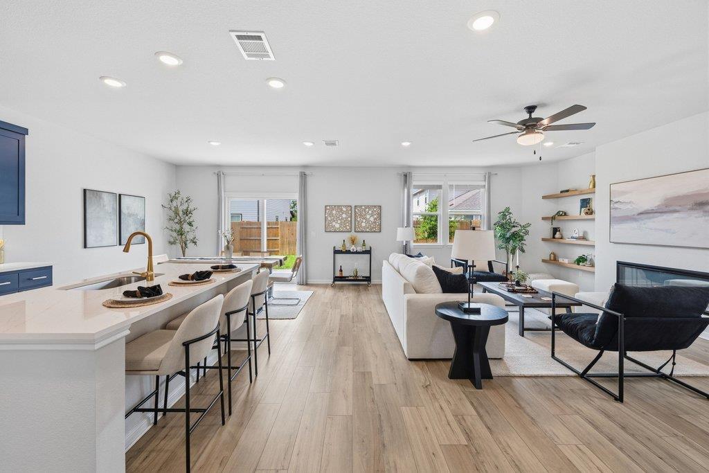 8001 Andravida Dr, Austin, TX 78747