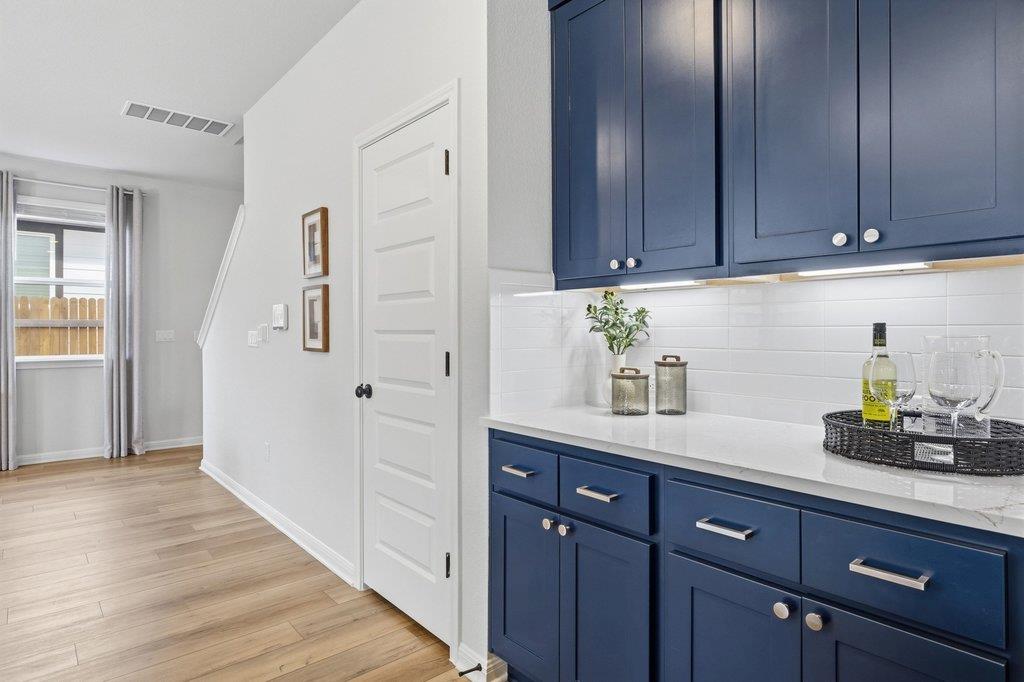 8001 Andravida Dr, Austin, TX 78747