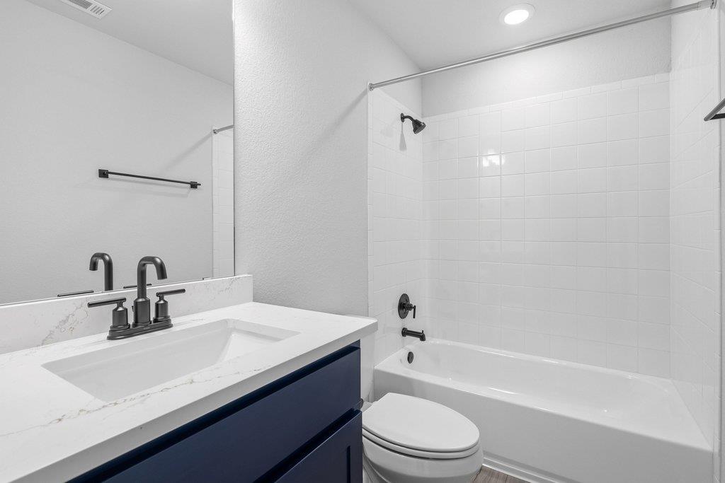 8001 Andravida Dr, Austin, TX 78747