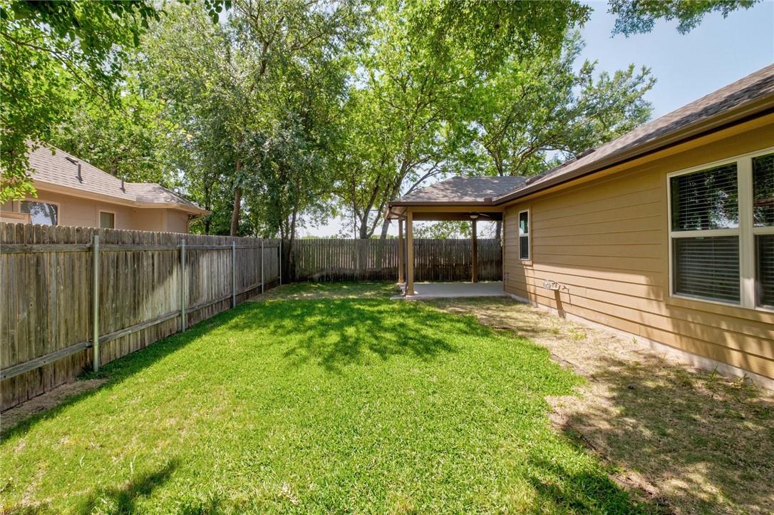 375 Enchanted Woods Trl, Buda, TX 78610