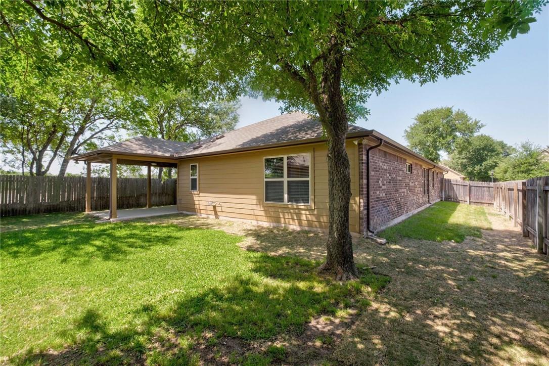 375 Enchanted Woods Trl, Buda, TX 78610