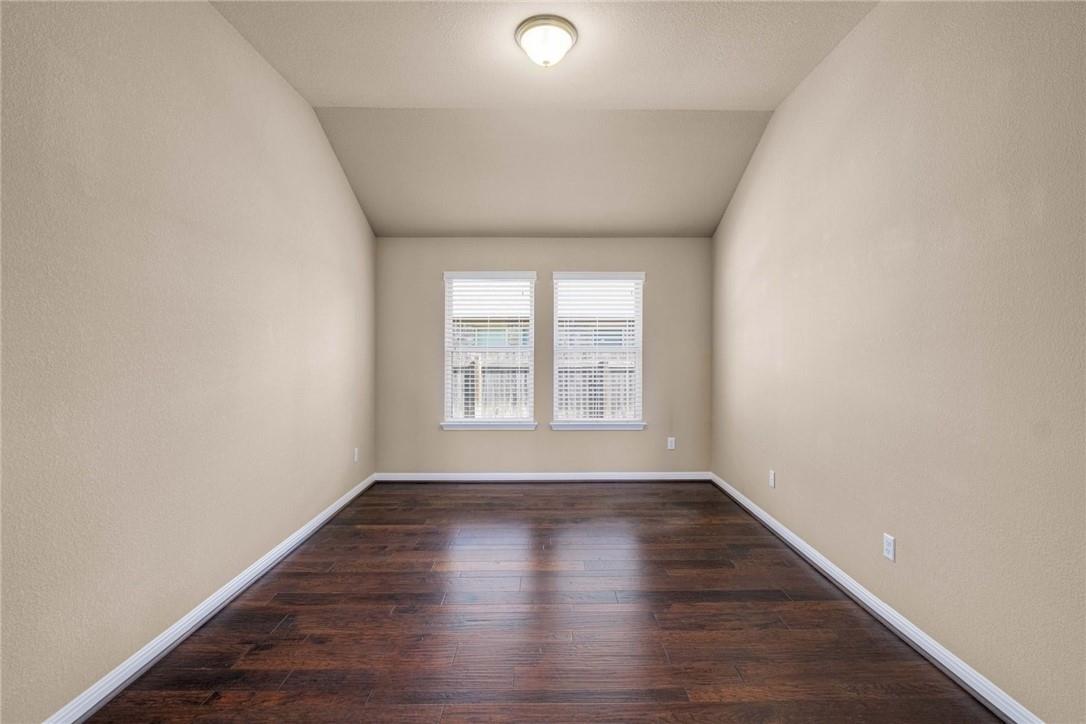 375 Enchanted Woods Trl, Buda, TX 78610