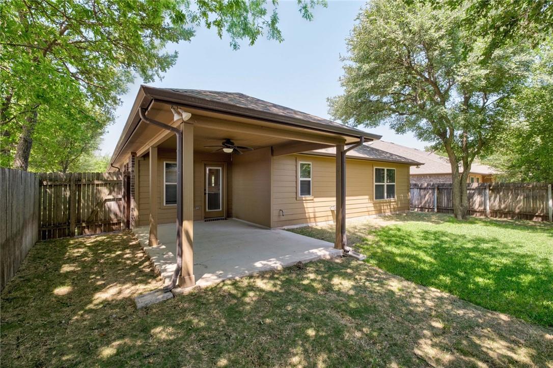 375 Enchanted Woods Trl, Buda, TX 78610