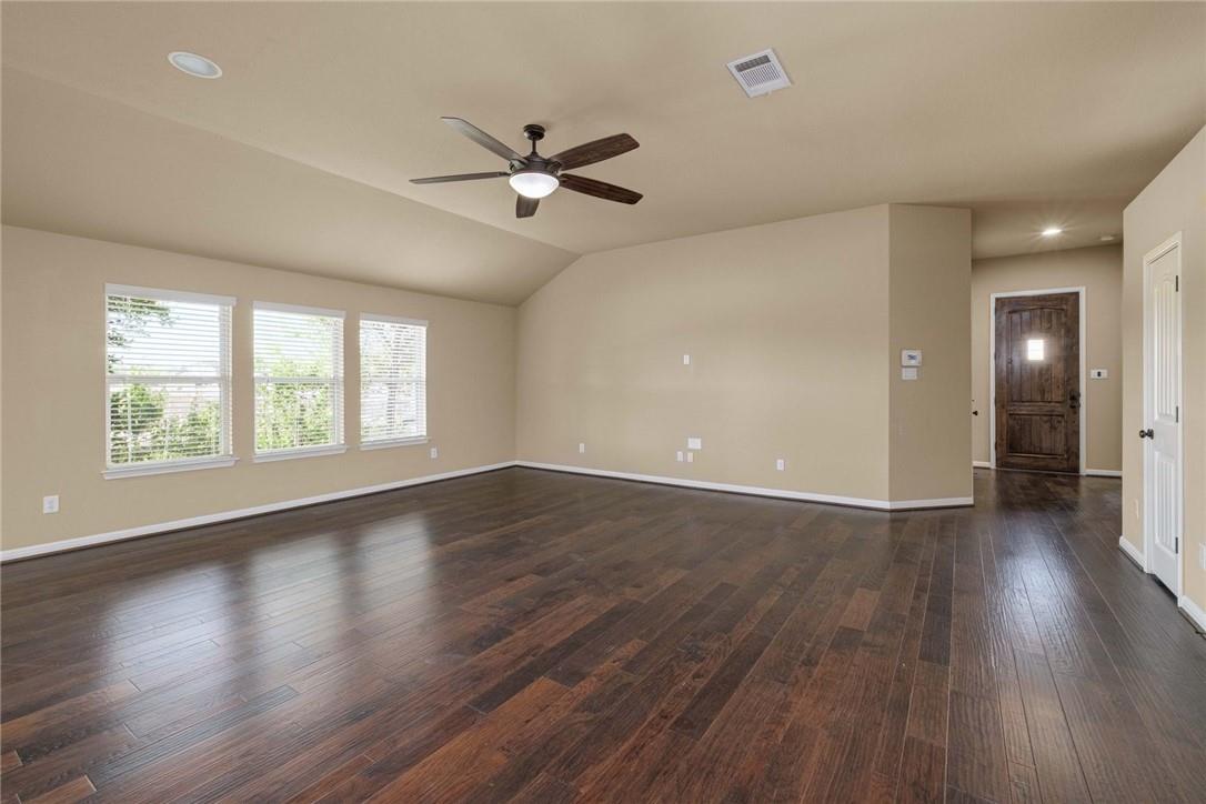 375 Enchanted Woods Trl, Buda, TX 78610