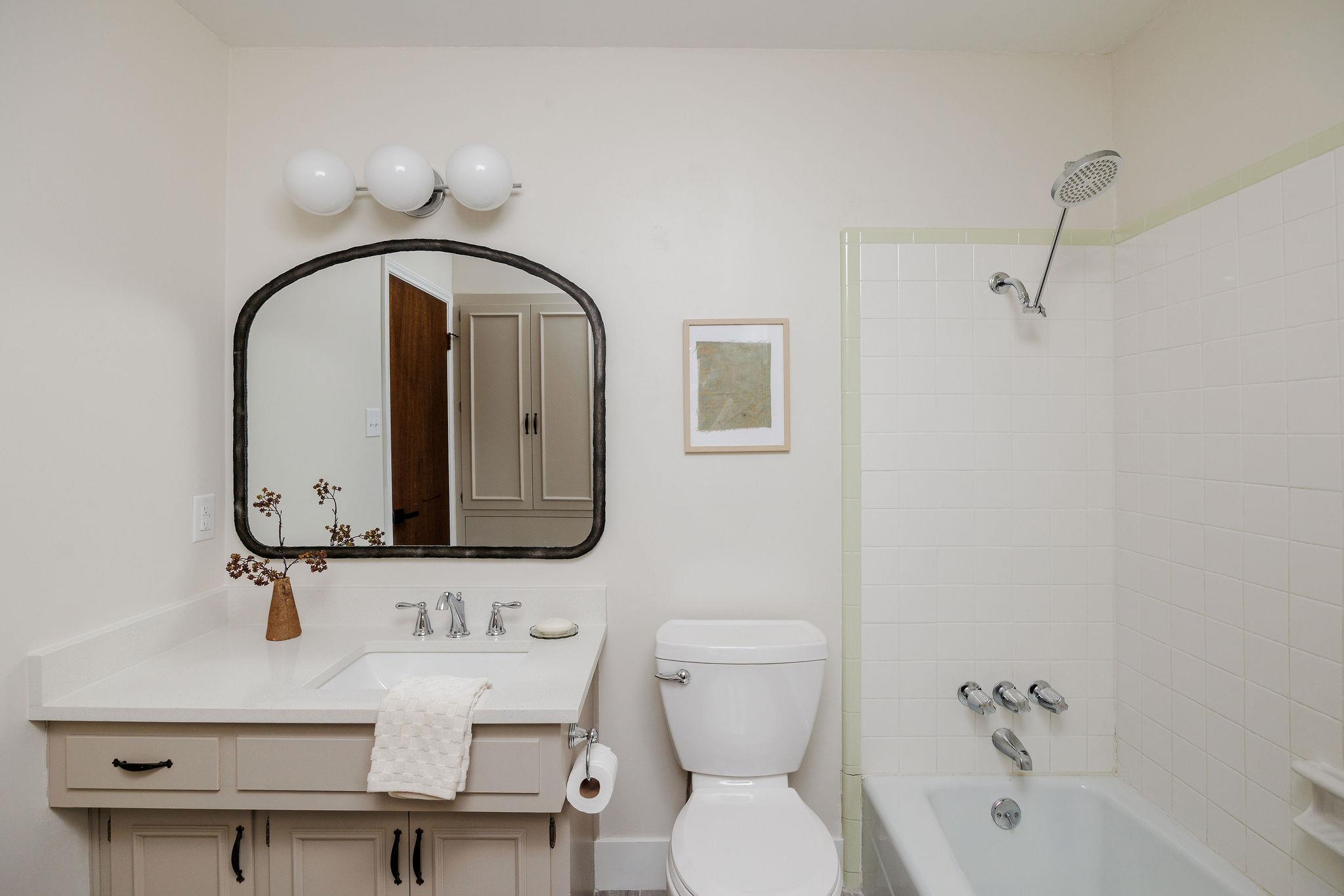 2401 Vassal Dr, Austin, TX 78748