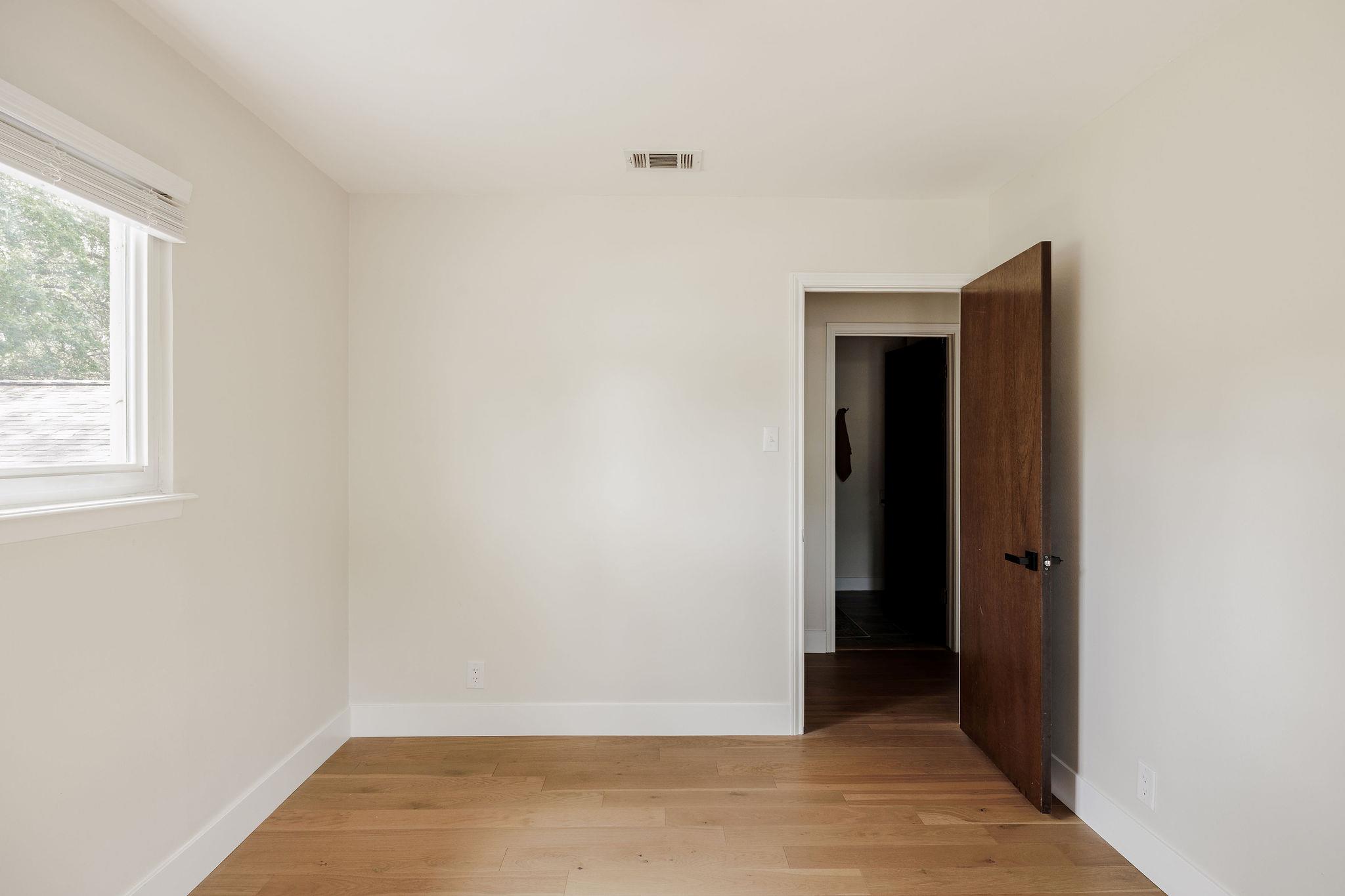 2401 Vassal Dr, Austin, TX 78748