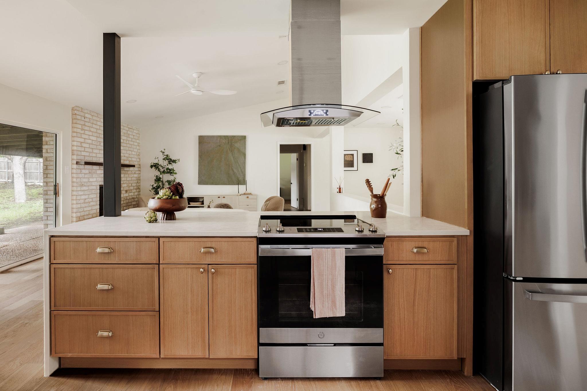 2401 Vassal Dr, Austin, TX 78748