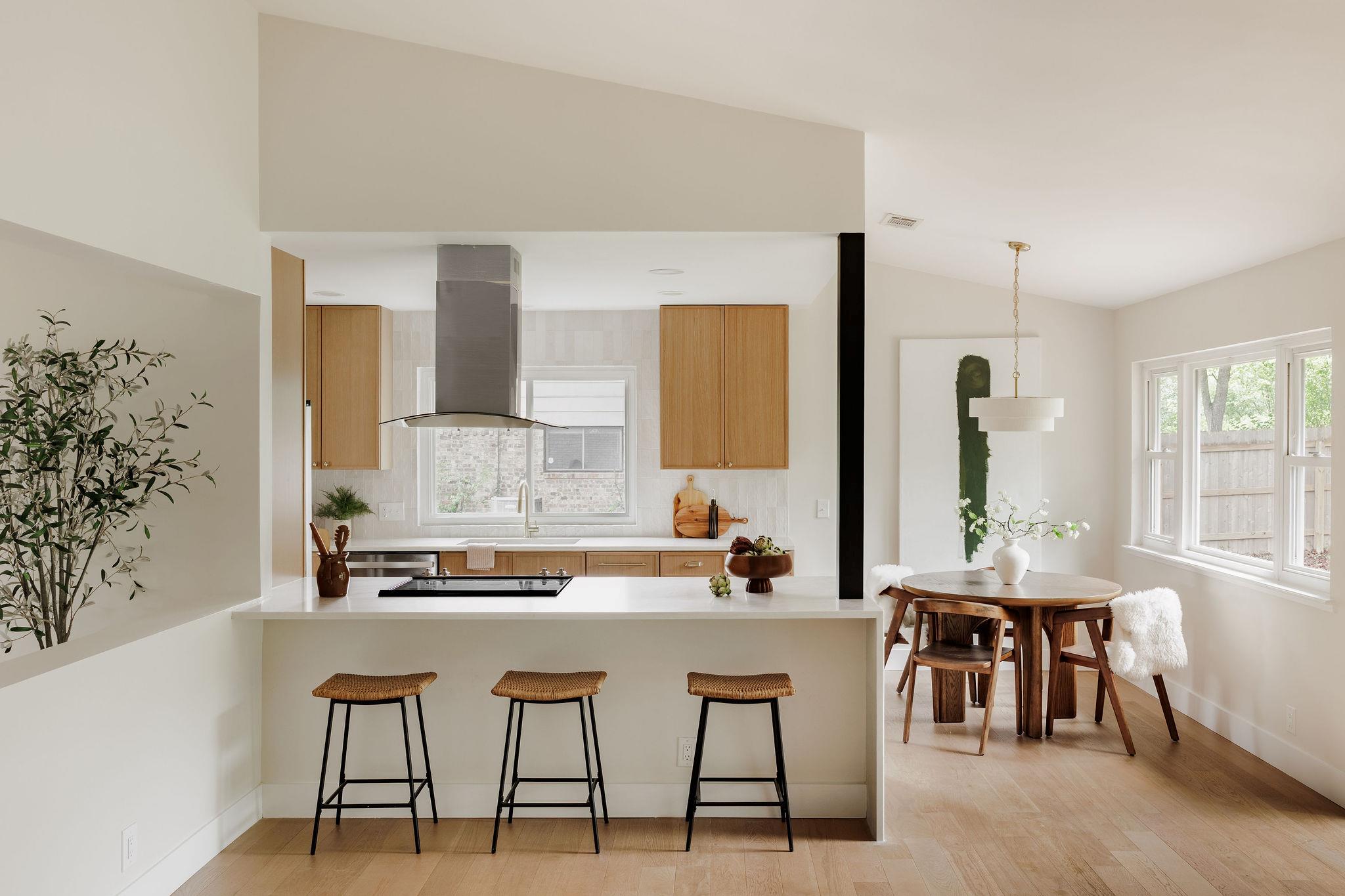 2401 Vassal Dr, Austin, TX 78748