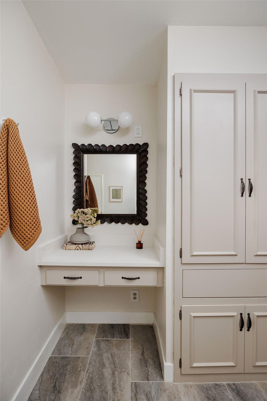 2401 Vassal Dr, Austin, TX 78748