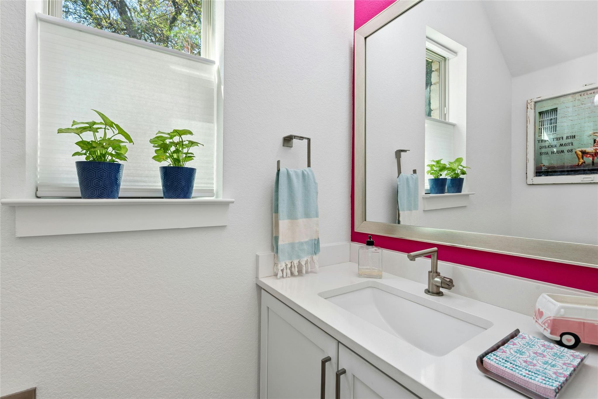 404 W Alpine Rd # 17, Austin, TX 78704