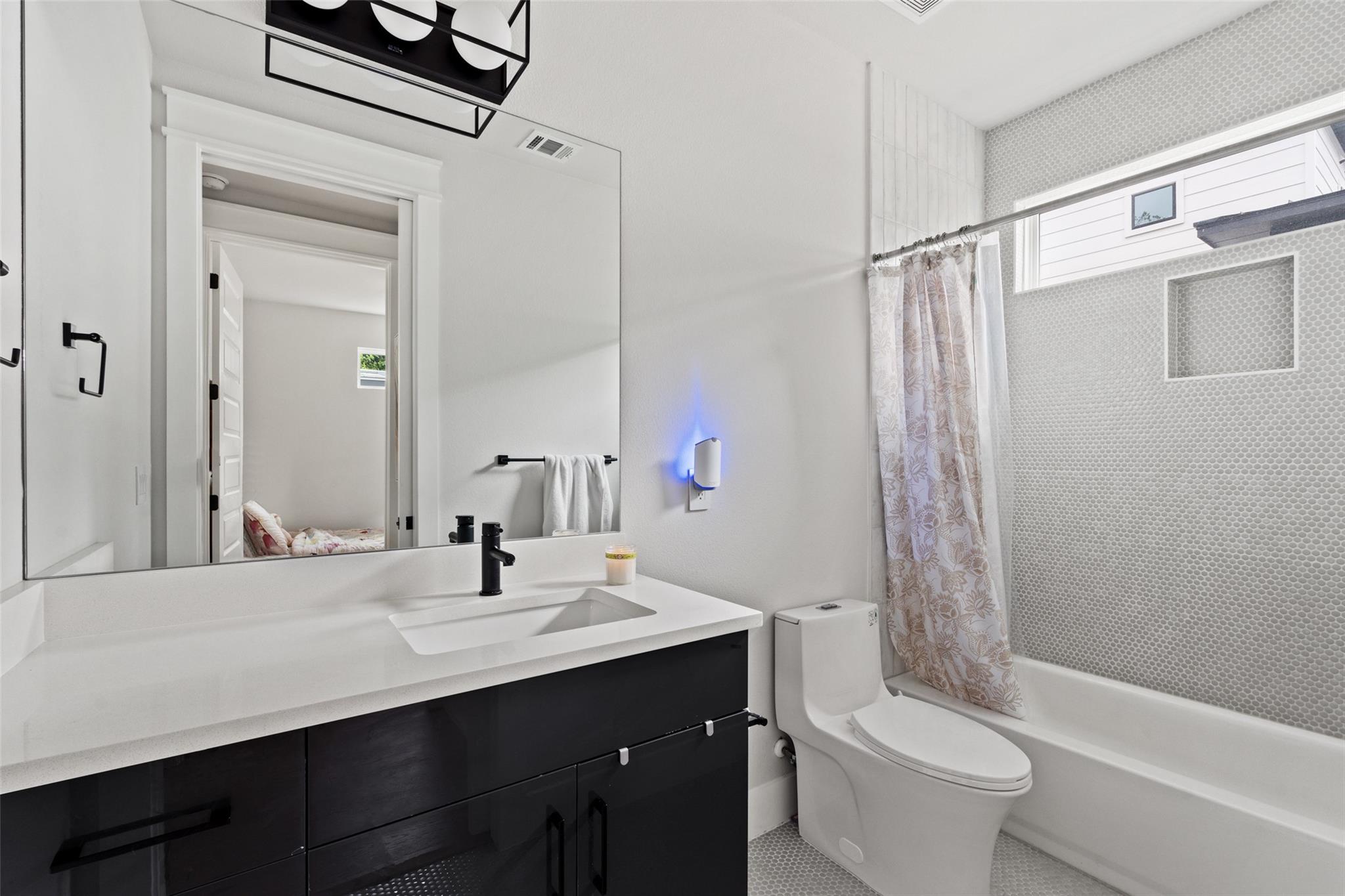 2713 Stacy Ln # 2, Austin, TX 78704