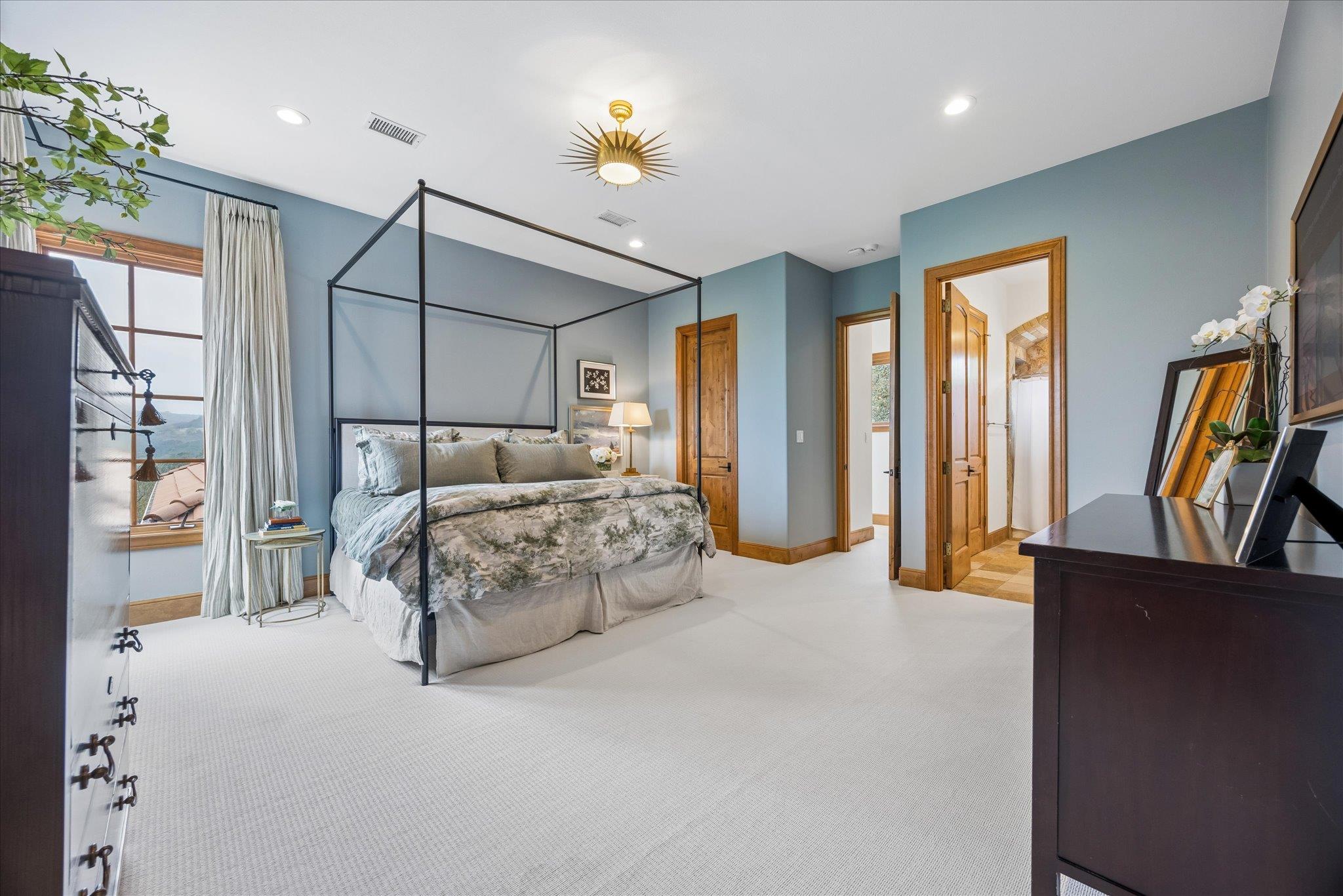 600 Logans Ln, Austin, TX 78746