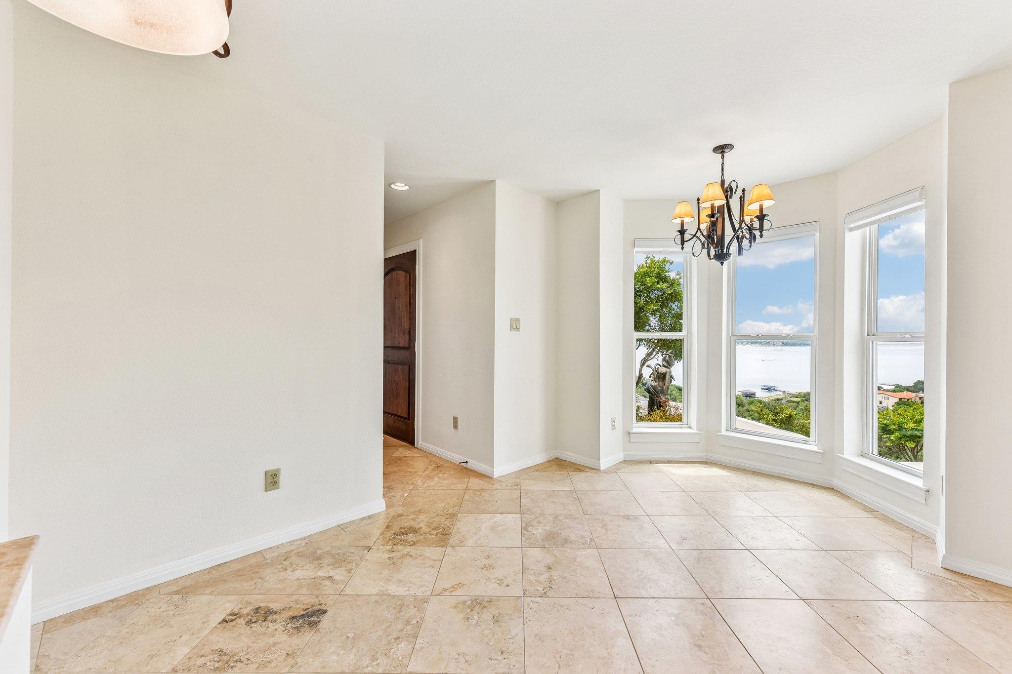 14004 Skyline Dr, Austin, TX 78732