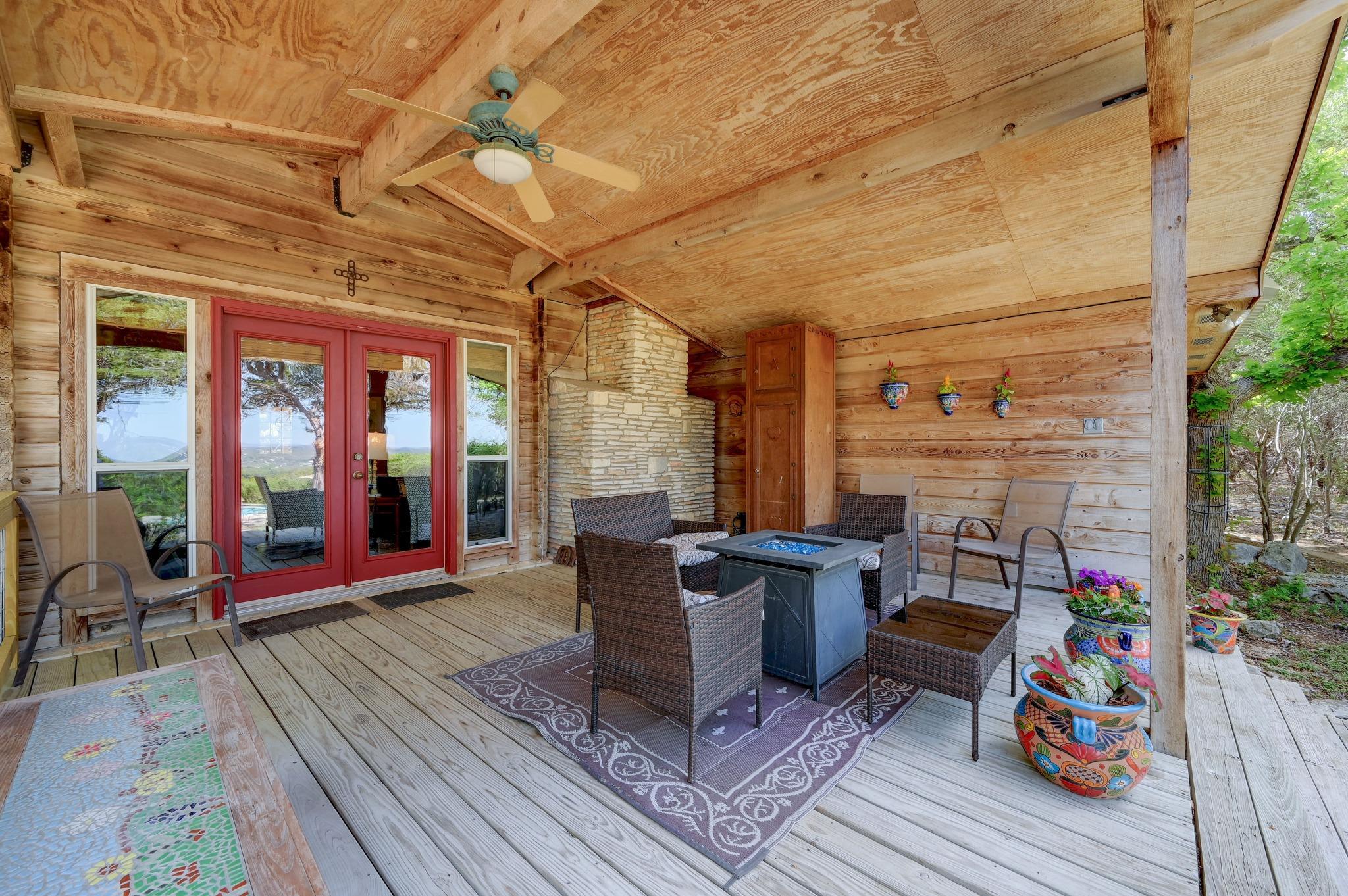 900 Box Canyon Rd, Wimberley, TX 78676