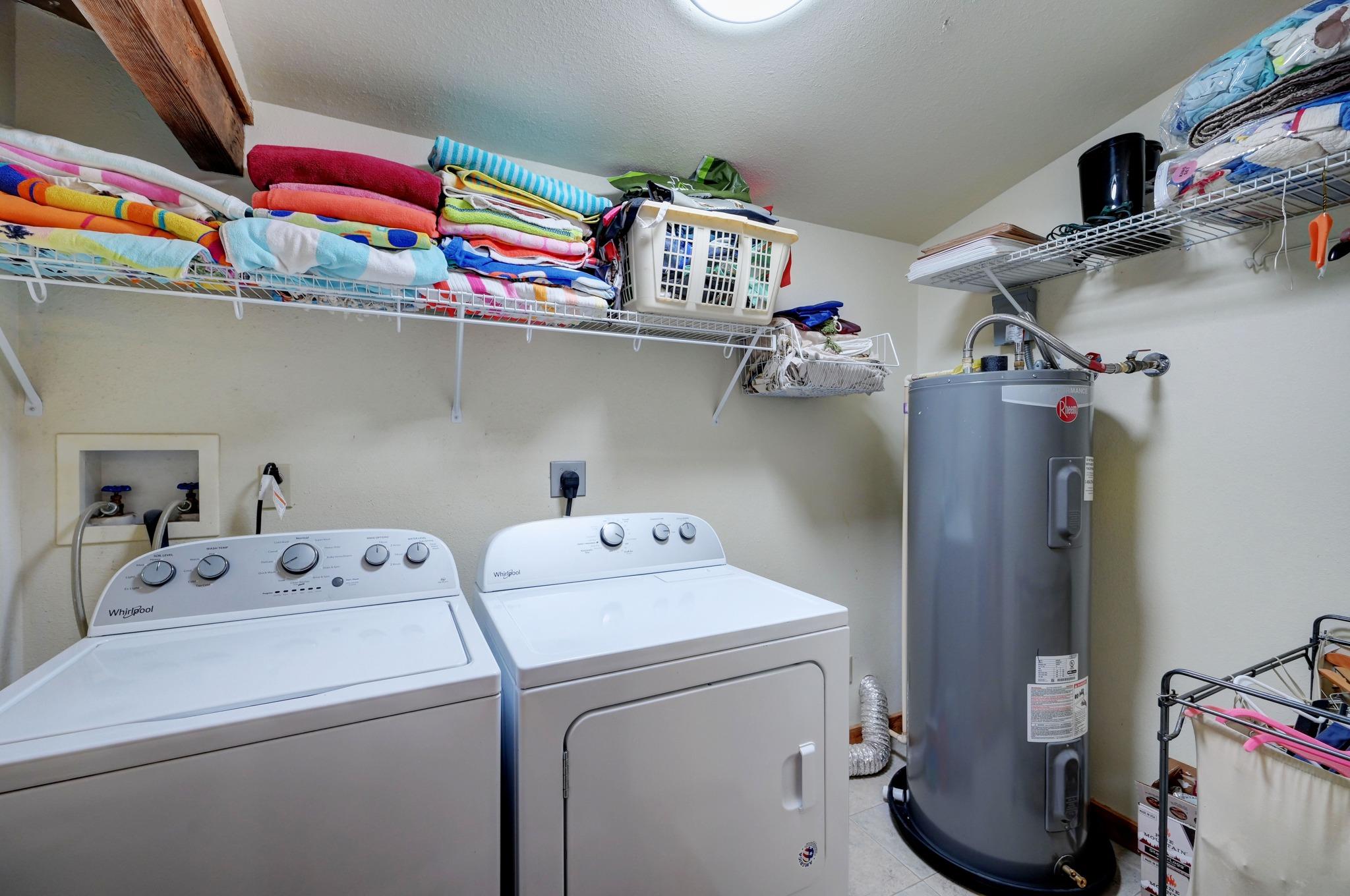 900 Box Canyon Rd, Wimberley, TX 78676