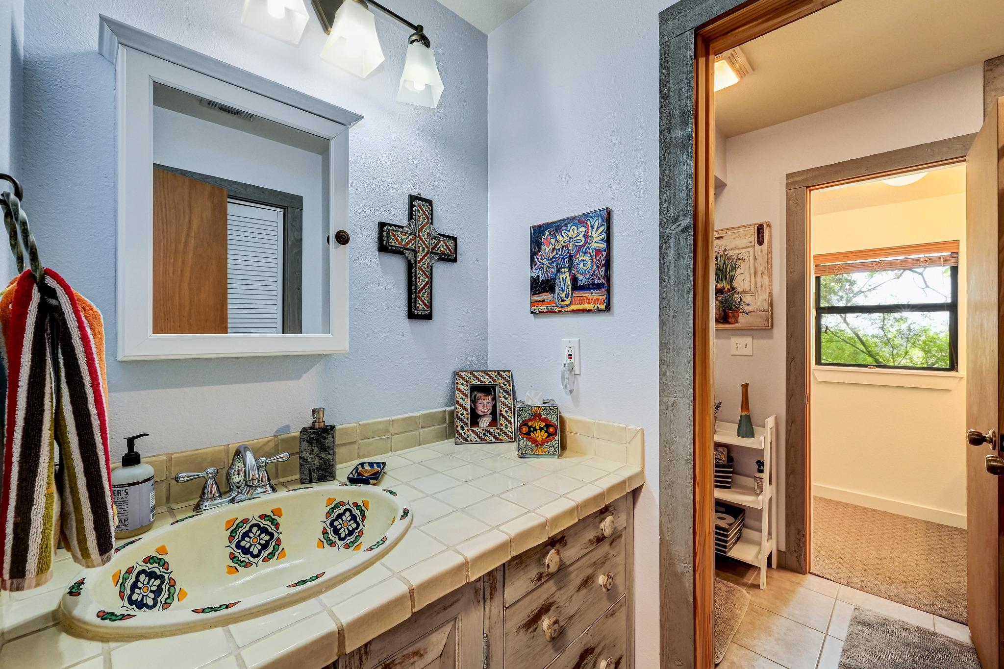 900 Box Canyon Rd, Wimberley, TX 78676