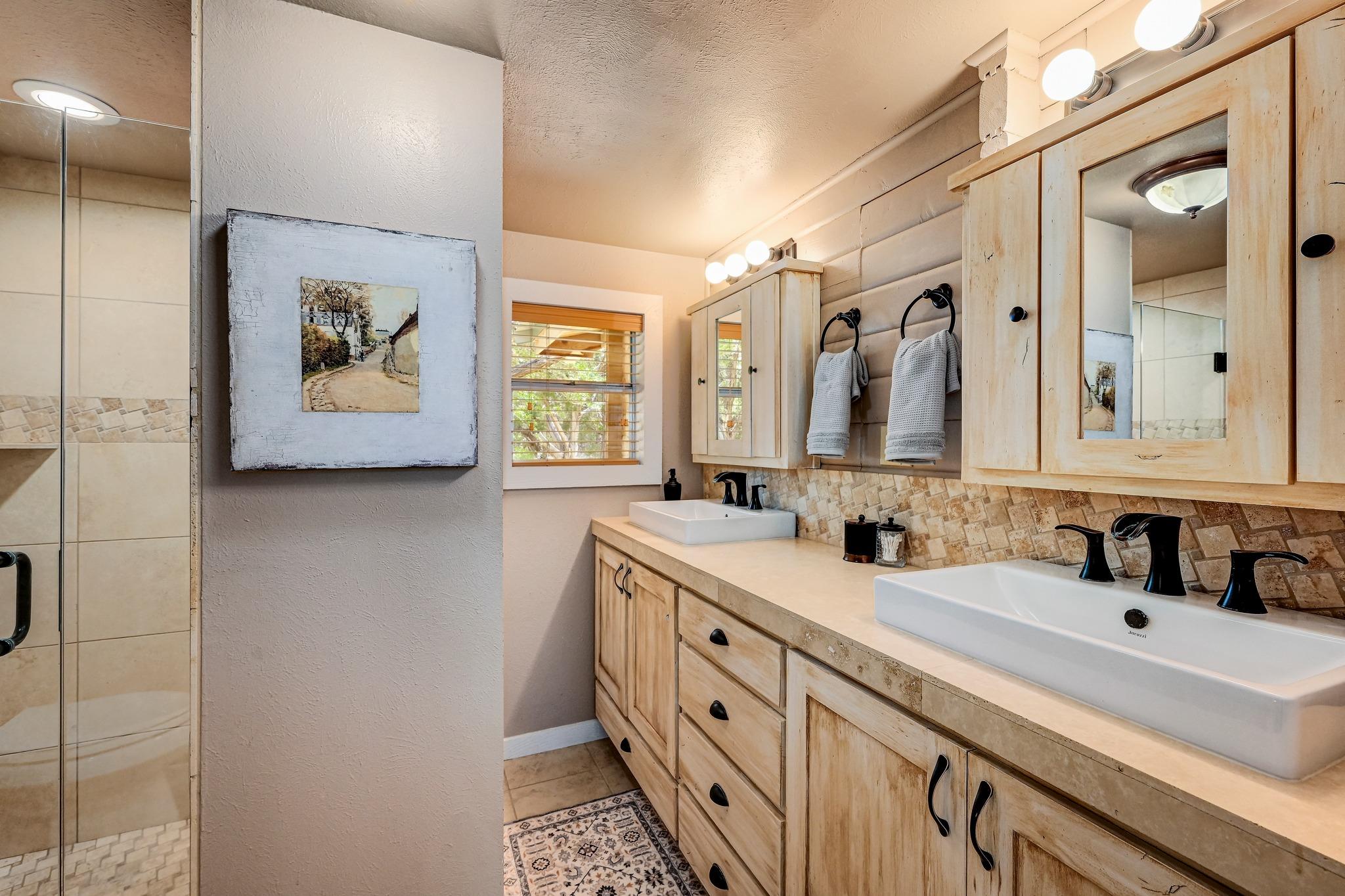 900 Box Canyon Rd, Wimberley, TX 78676