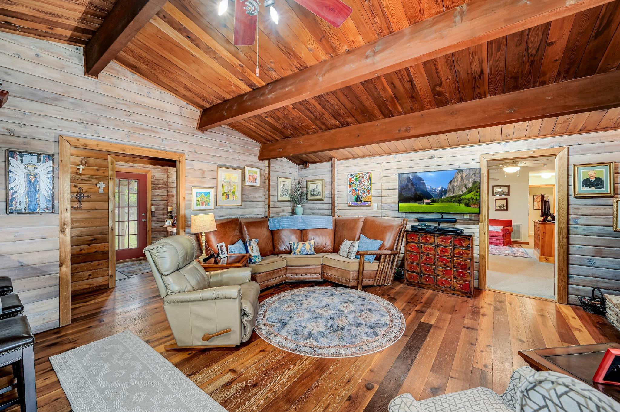 900 Box Canyon Rd, Wimberley, TX 78676