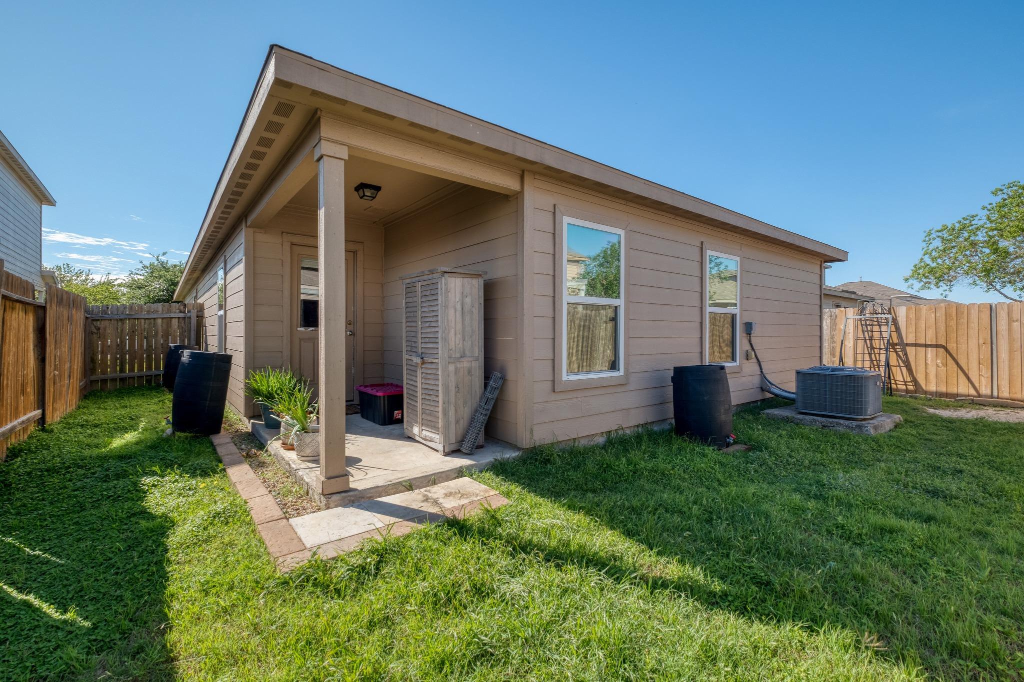 1436 Breanna Ln, Kyle, TX 78640