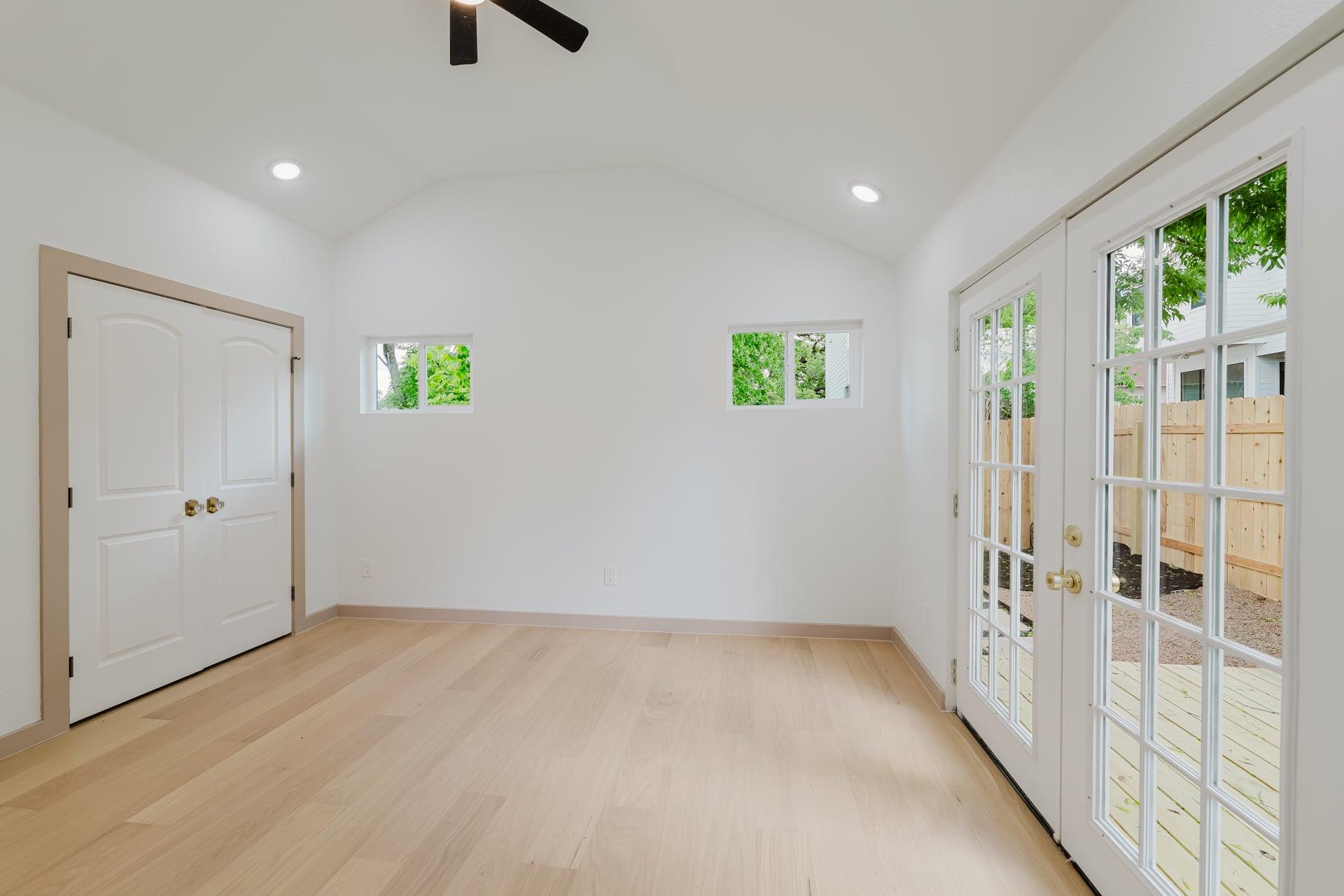 1905 E 21 St, Austin, TX 78722