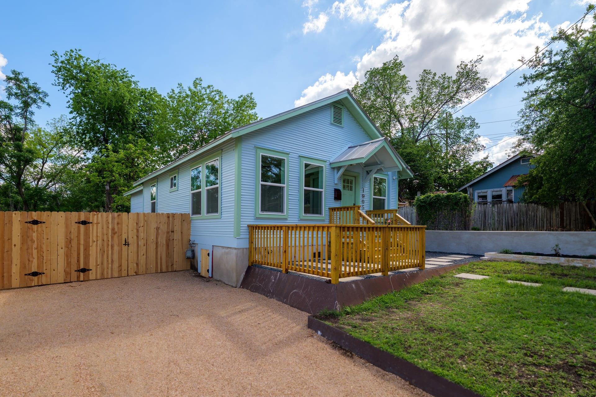 1905 E 21 St, Austin, TX 78722