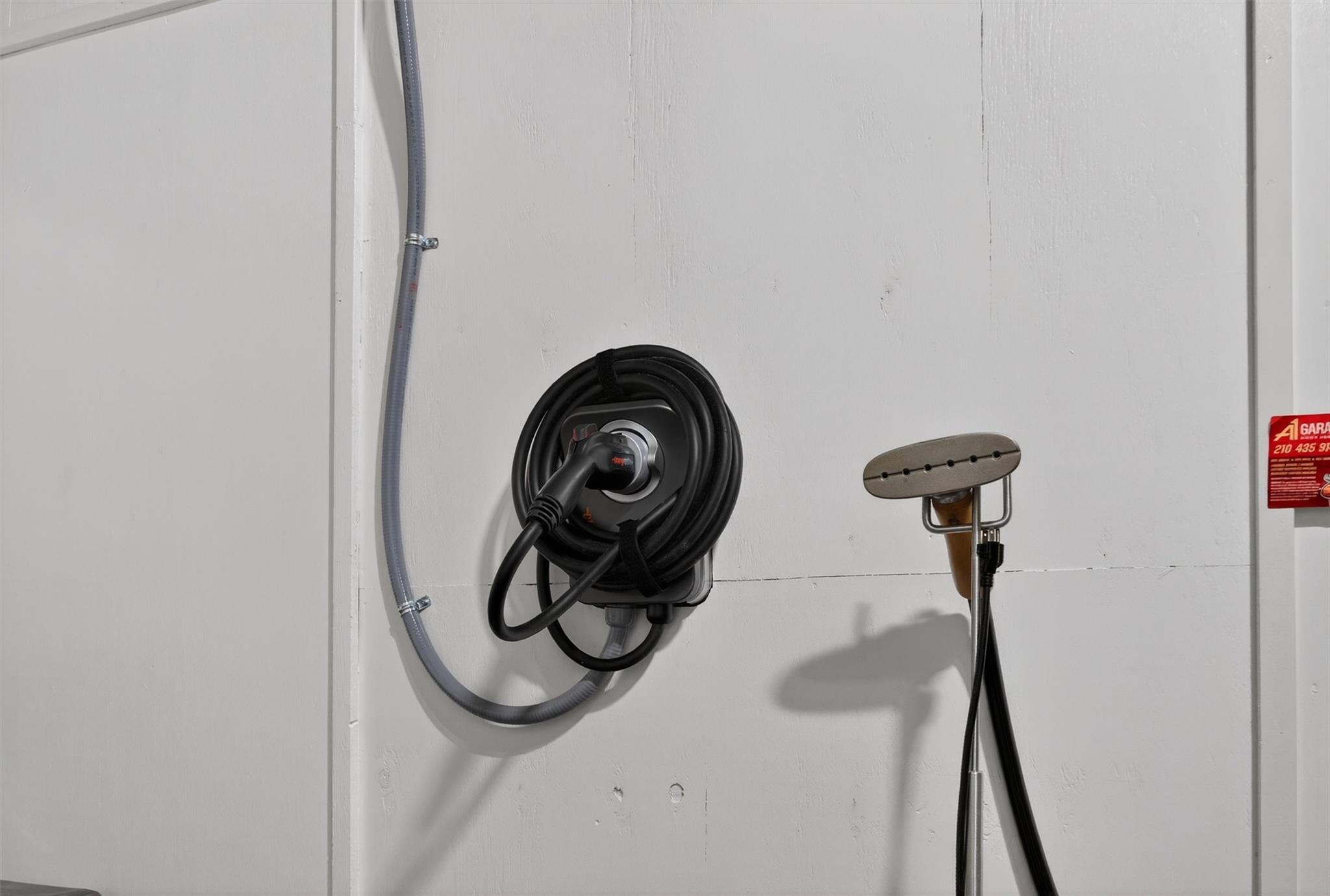 6804 Bryn Mawr Dr, Austin, TX 78723