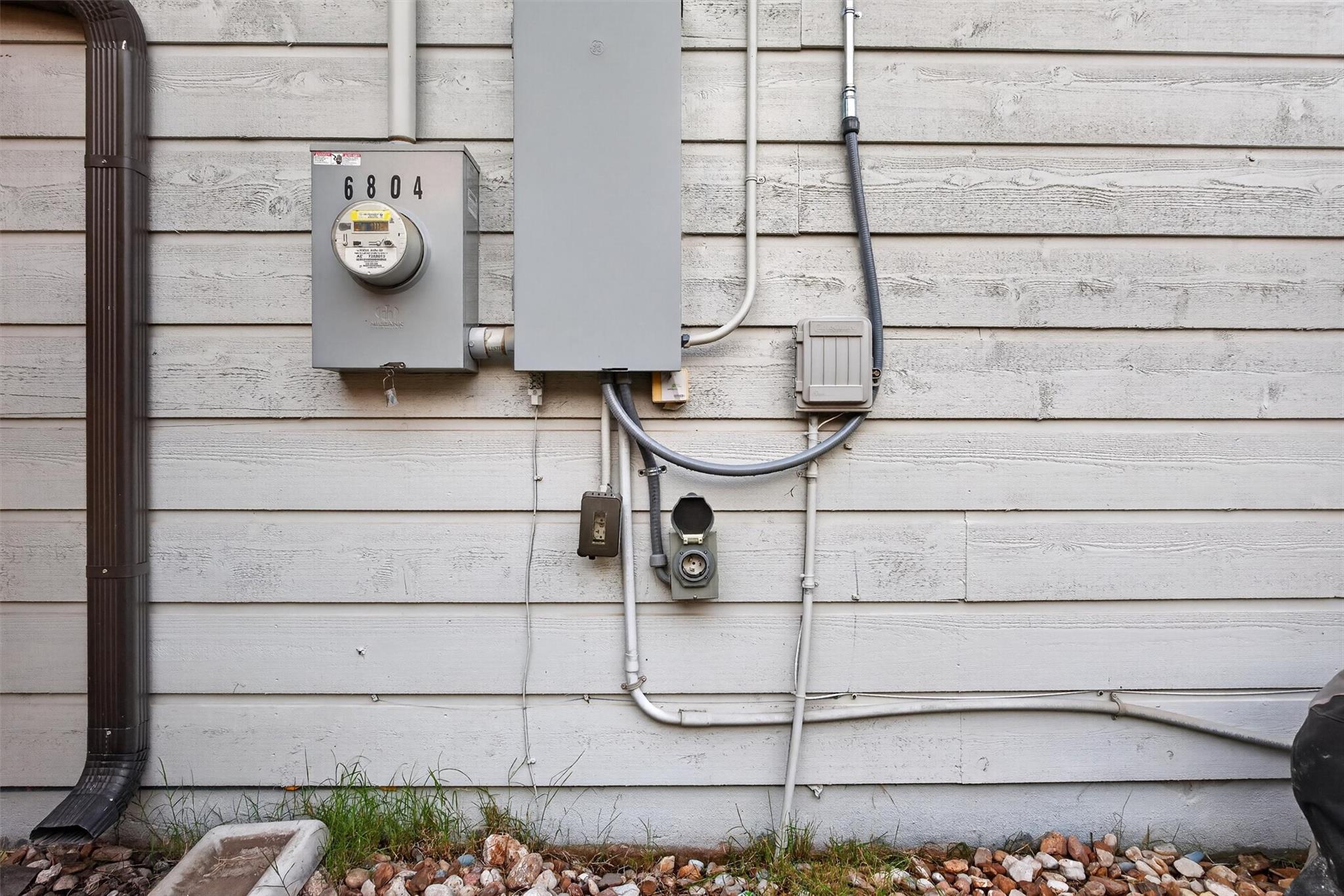 6804 Bryn Mawr Dr, Austin, TX 78723