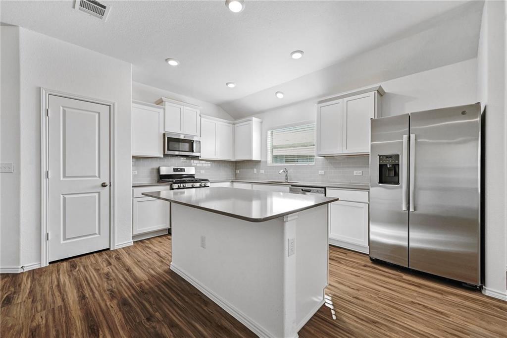 10725 Steinbeck Dr, Austin, TX 78747