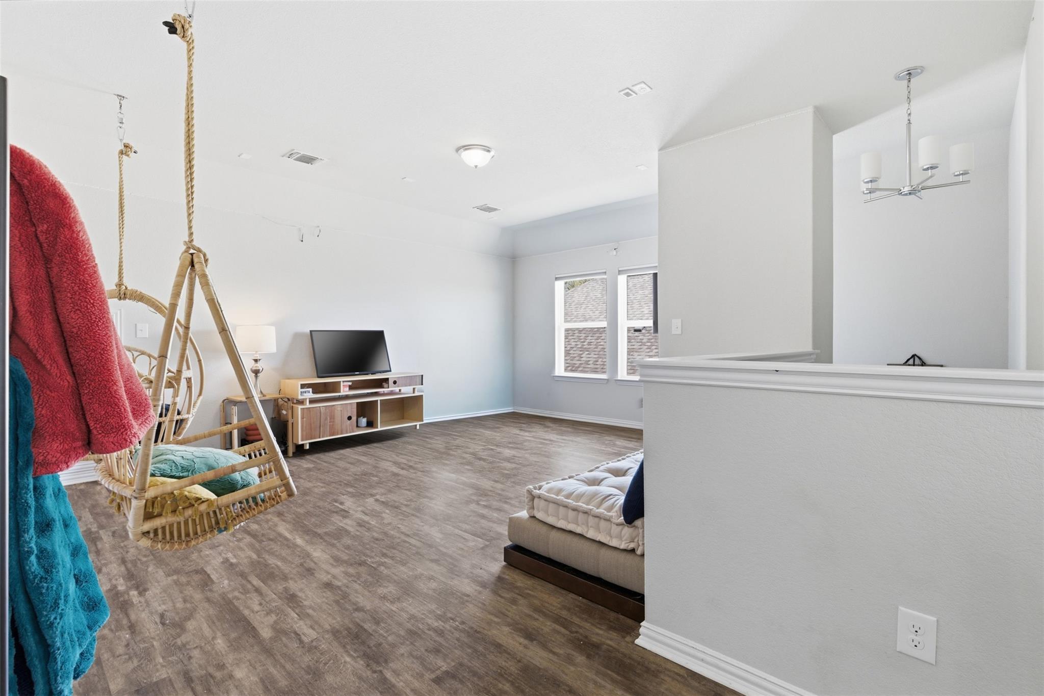 170 Rosling Dr, Buda, TX 78610