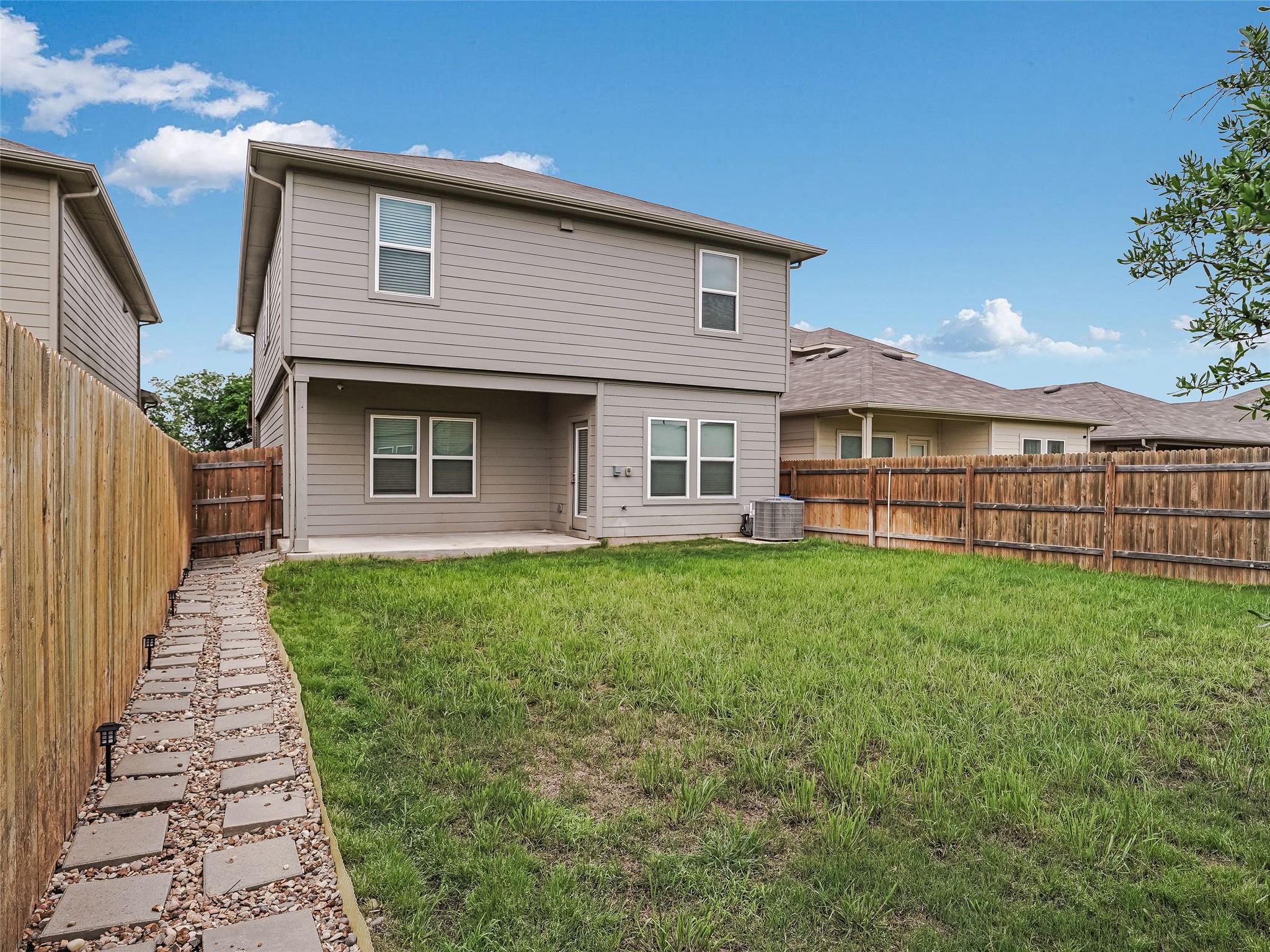 383 Sickle Loop, Kyle, TX 78640