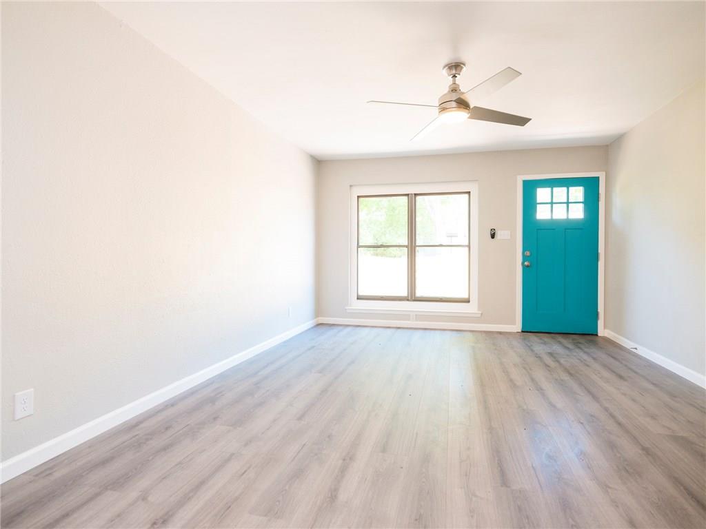 2524 Glen Springs Way # B, Austin, TX 78741