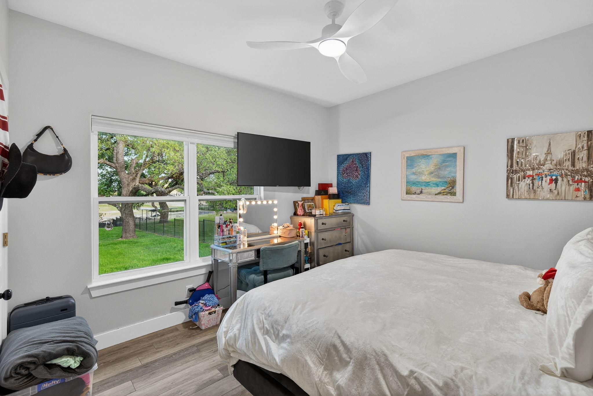 909 Belaire Dr, Granite Shoals, TX 78654