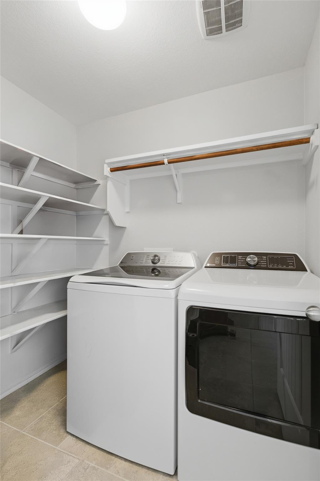 604 Mourning Dove Ln, Leander, TX 78641