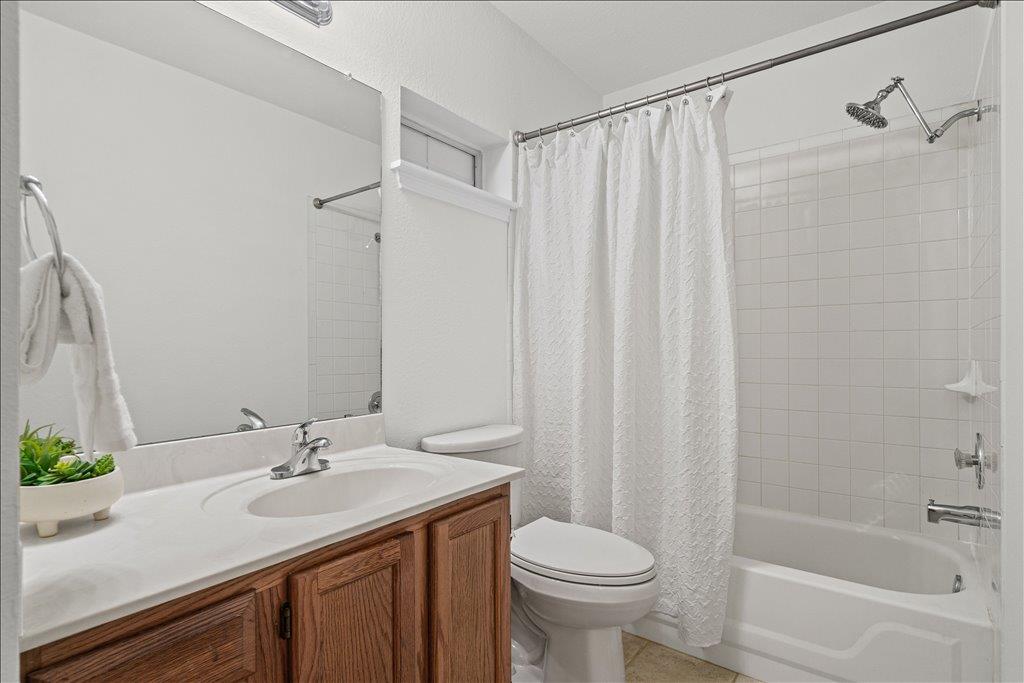 3205 Grasshopper Dr, Austin, TX 78748