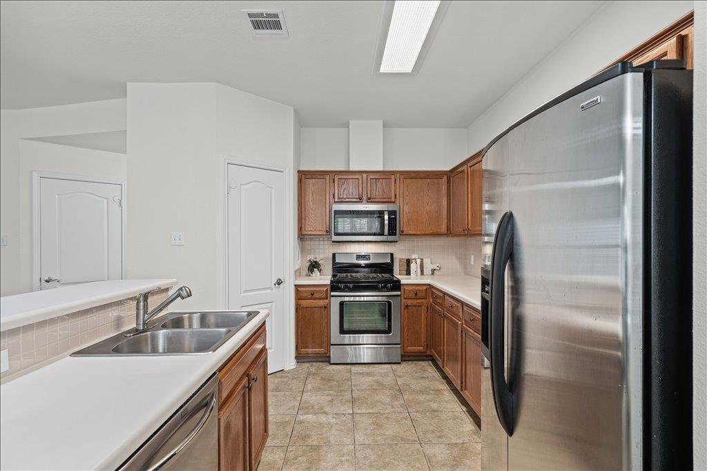 3205 Grasshopper Dr, Austin, TX 78748