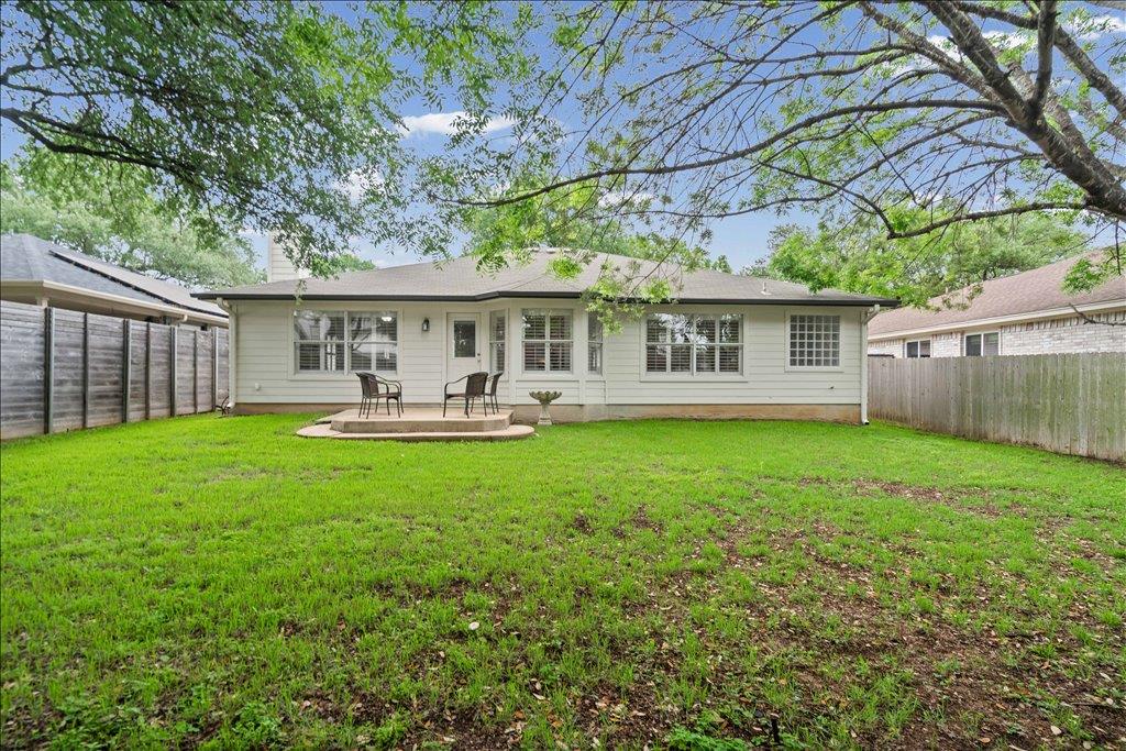 3205 Grasshopper Dr, Austin, TX 78748