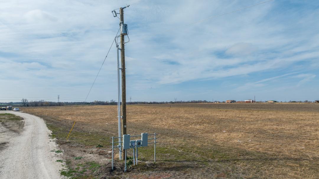 709 County Road 333, Granger, TX 76530