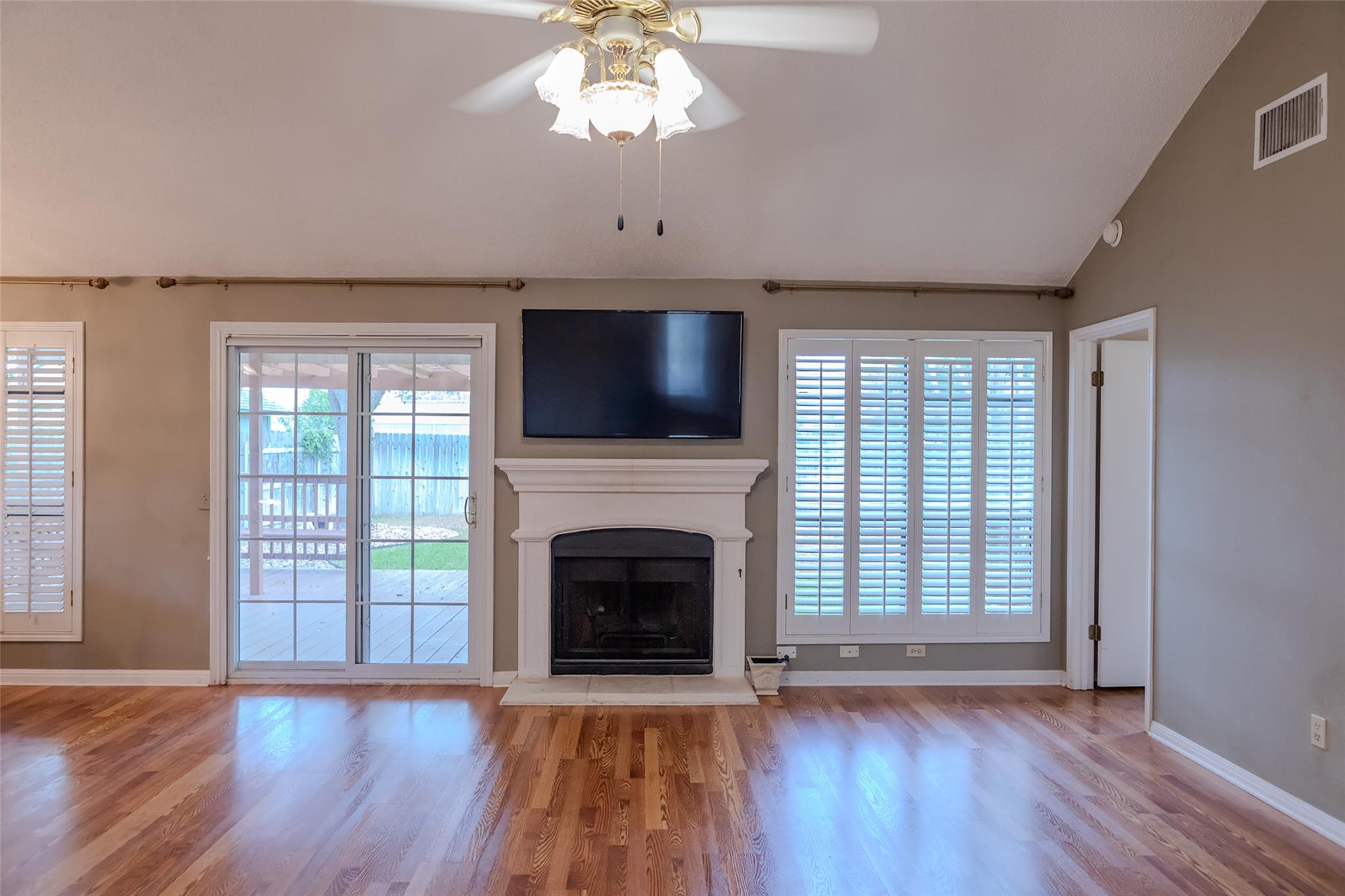 911 Deer Grove Dr, Cedar Park, TX 78613