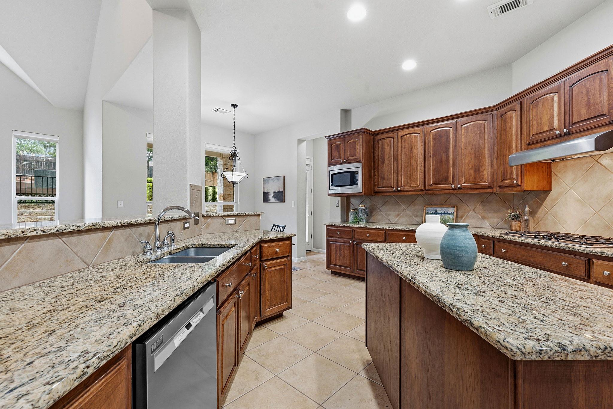 171 Brighton Ln Ln, Austin, TX 78737