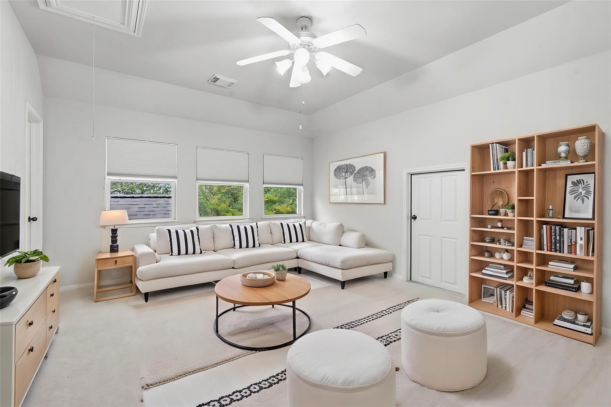 171 Brighton Ln Ln, Austin, TX 78737