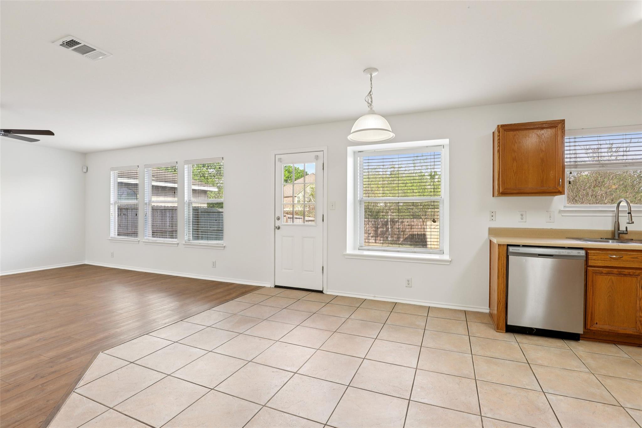 234 Val Verde Dr, New Braunfels, TX 78130