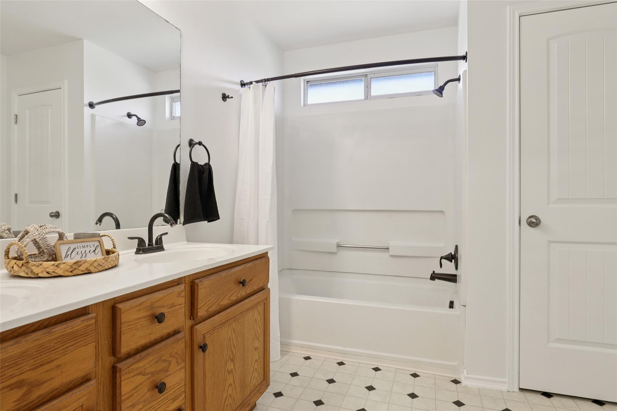 234 Val Verde Dr, New Braunfels, TX 78130