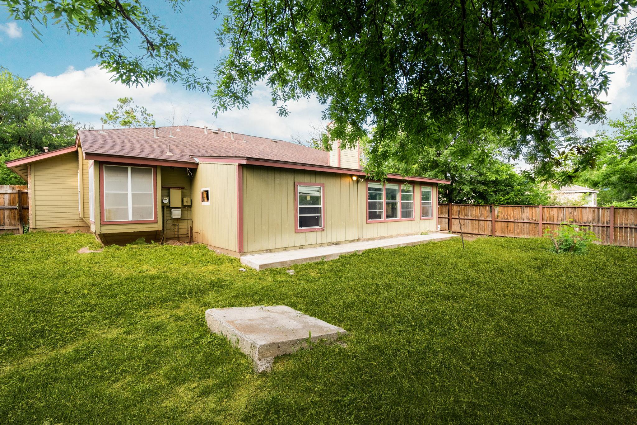 5611 Meadow Crst, Austin, TX 78744