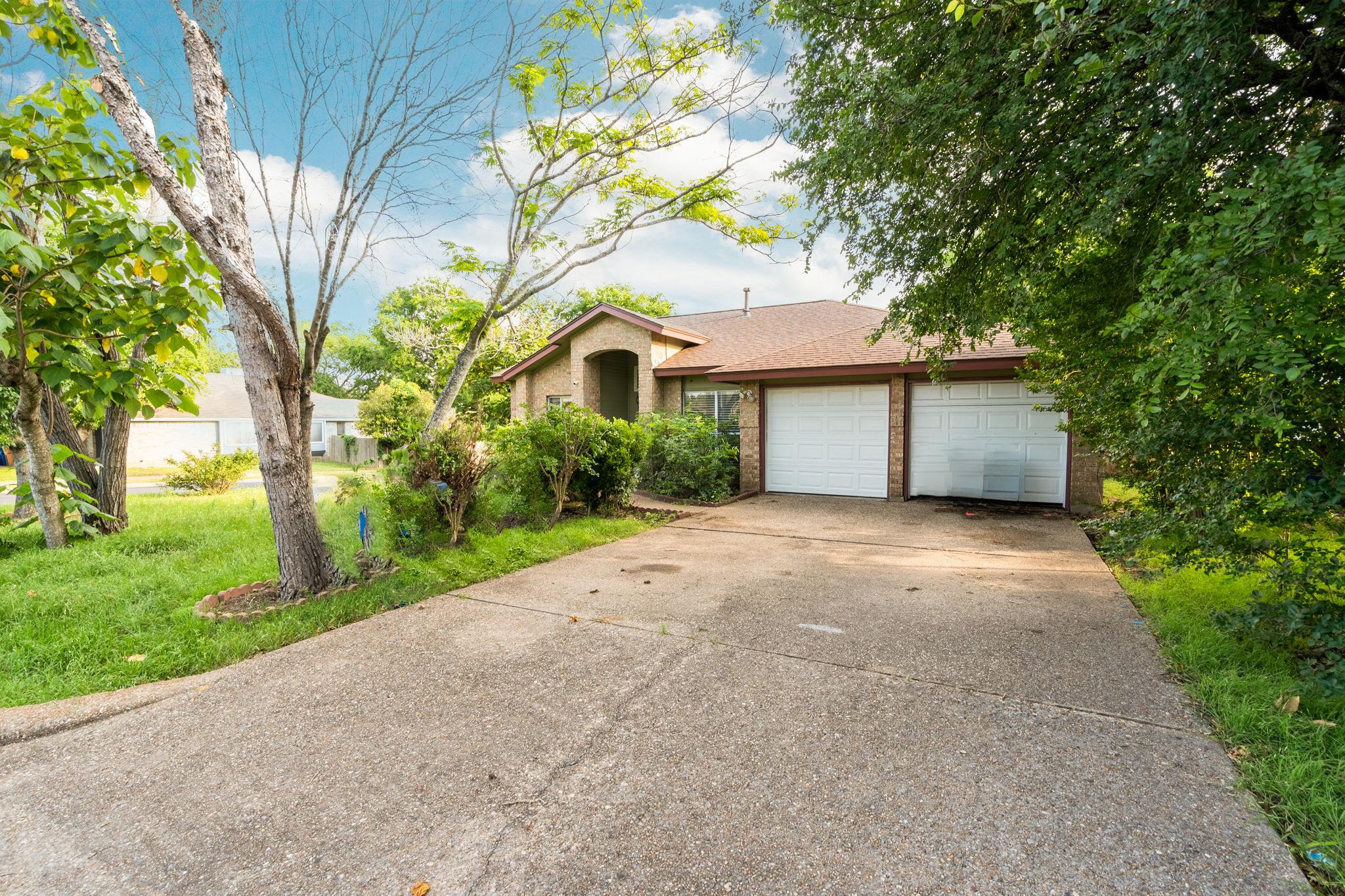 5611 Meadow Crst, Austin, TX 78744